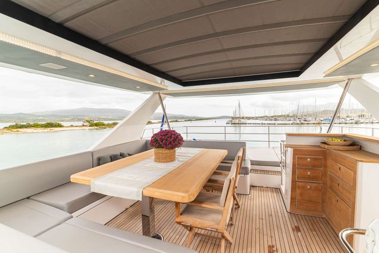 Charter Yacht KAMCHATKA - Adventura 14 Power Catamaran - 4 Cabins - Lefkas - Athens - Santorini - Greece