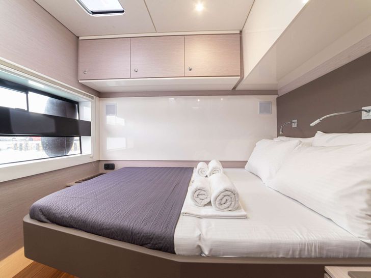 KAMCHATKA Ventura 14 - VIP cabin KAMCHATKA Ventura 14 - VIP cabin