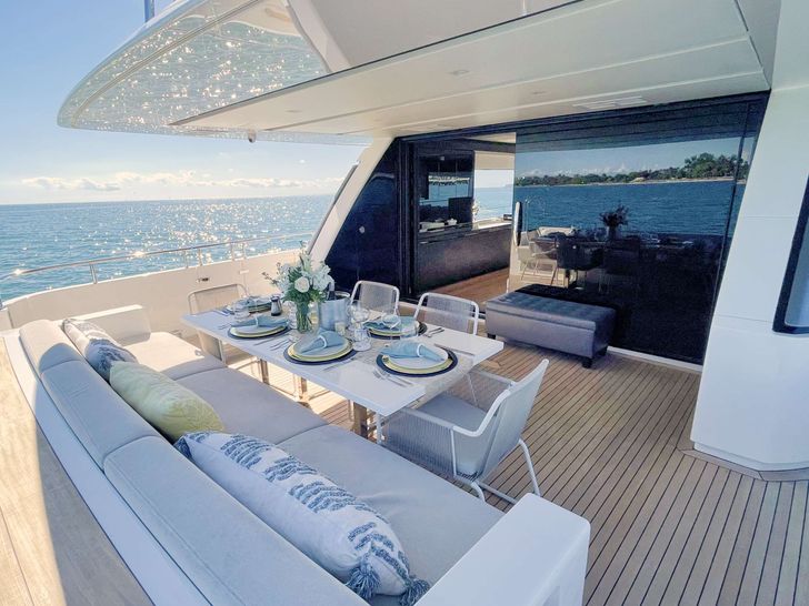 C DAZE San Lorenzo SL86 - aft deck C DAZE San Lorenzo SL86 - aft deck