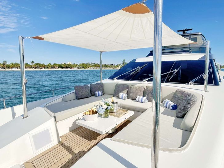 C DAZE San Lorenzo SL86 - foredeck C DAZE San Lorenzo SL86 - foredeck