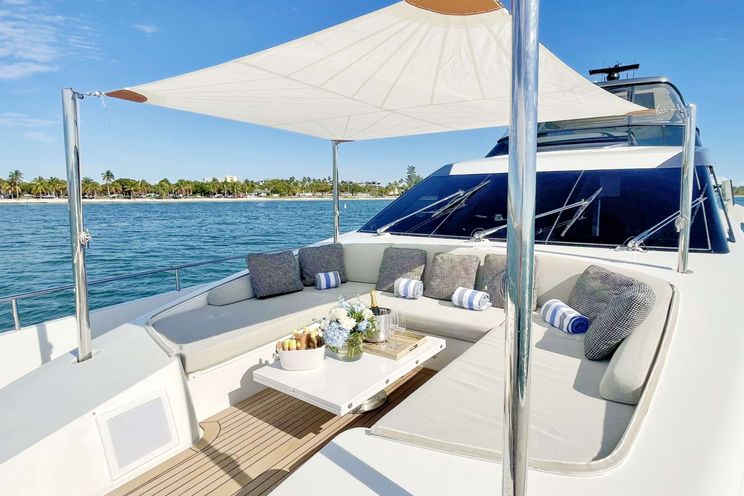 Charter Yacht C DAZE - San Lorenzo SL86 - 4 Cabins - Nassau - Exumas - Bahamas