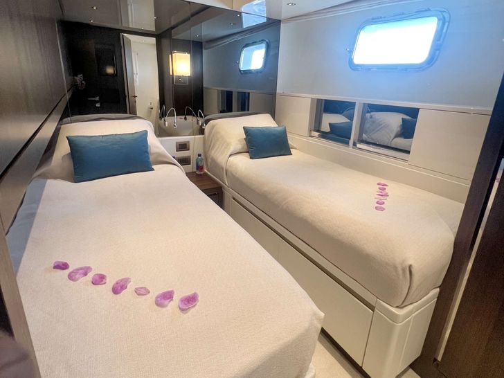 C DAZE San Lorenzo SL86 - twin cabin C DAZE San Lorenzo SL86 - twin cabin