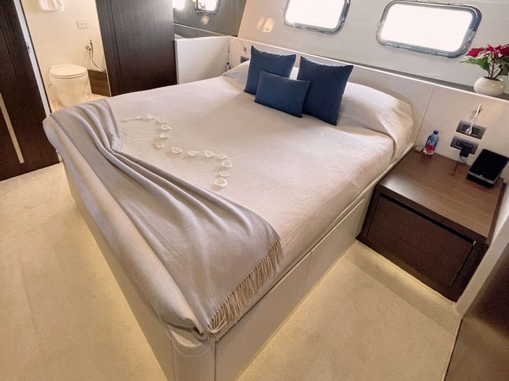 C DAZE San Lorenzo SL86 - VIP cabin C DAZE San Lorenzo SL86 - VIP cabin