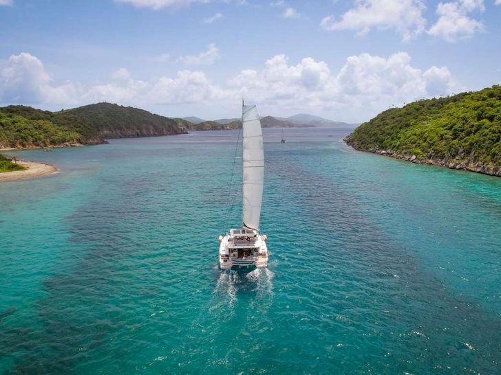 ISLAND HOPPIN 55 Lagoon 55 - cruising ISLAND HOPPIN 55 Lagoon 55 - cruising