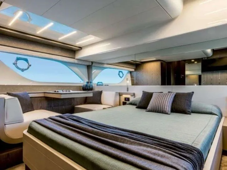 EL PETAS Ferretti 550 master cabin EL PETAS Ferretti 550 master cabin
