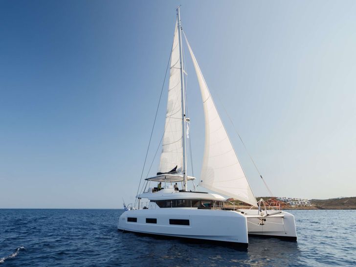 ADEL Lagoon 55 - profile ADEL Lagoon 55 - profile