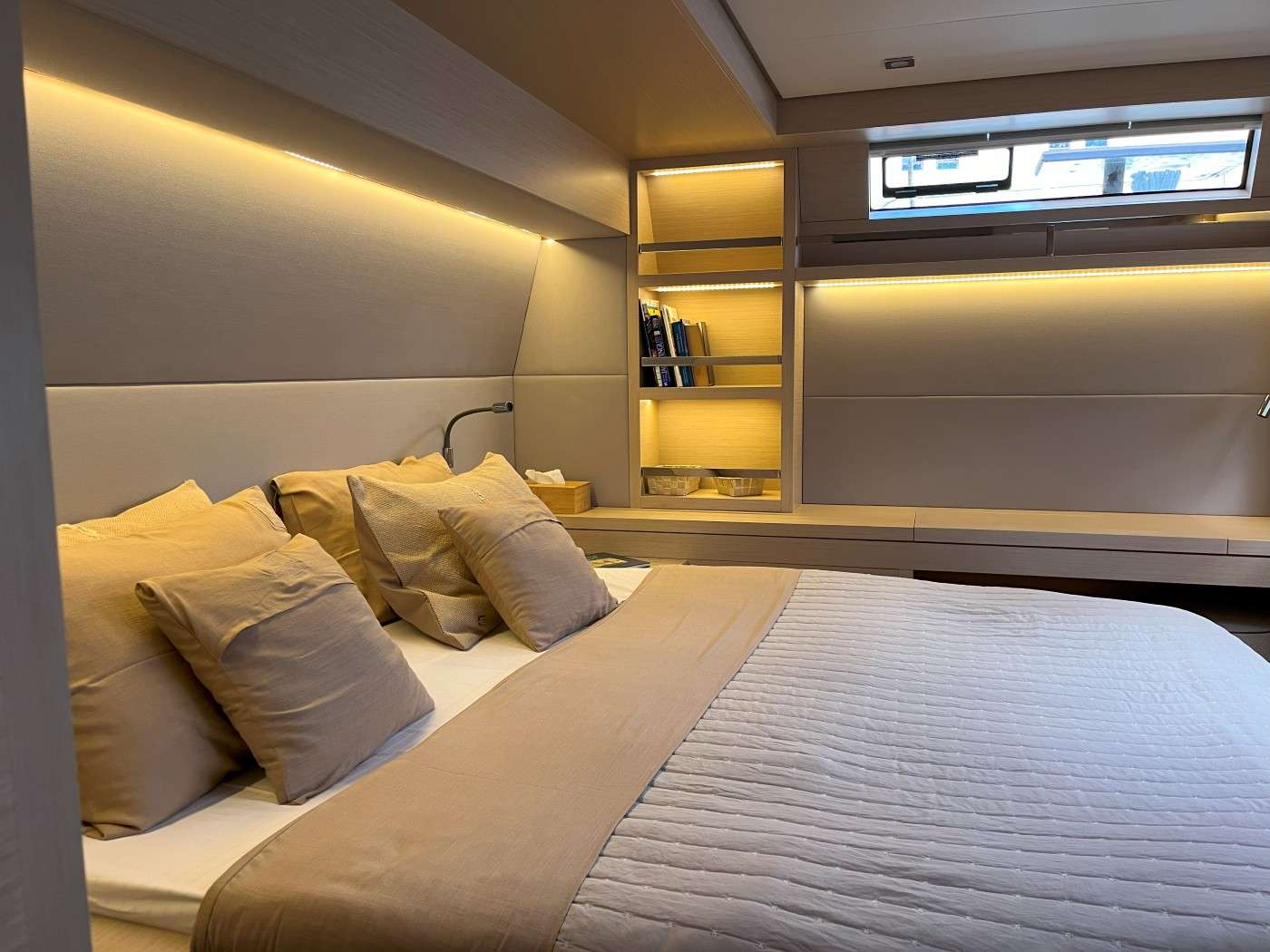 ADEL Lagoon 55 - master cabin