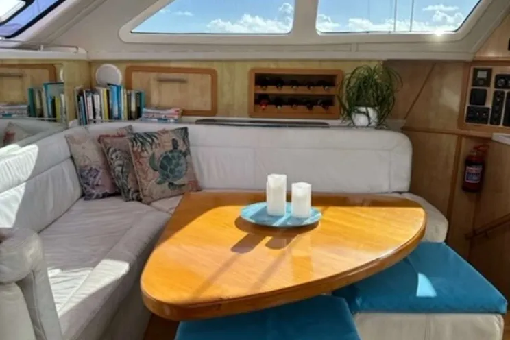 Charter Yacht SUN GODDESS - Royal Cape 53 - 3 Cabins - Tortola - Anegada - Virgin Gorda - BVI - Caribbean