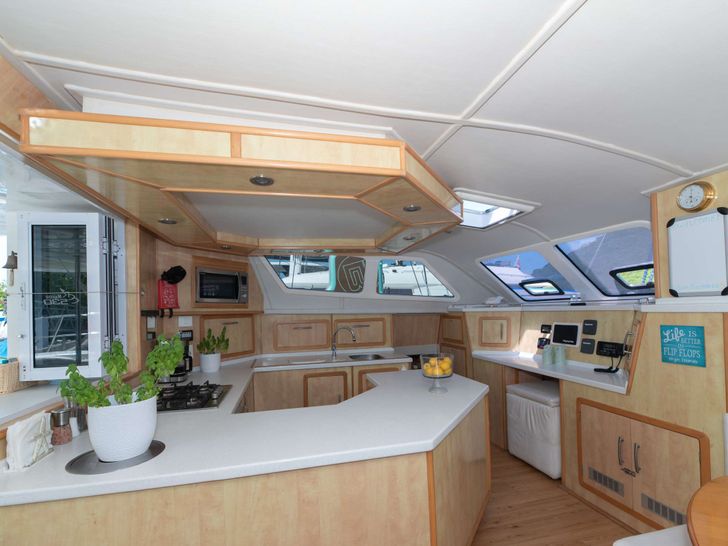 SUN GODDESS Royal Cape 53 - galley SUN GODDESS Royal Cape 53 - galley