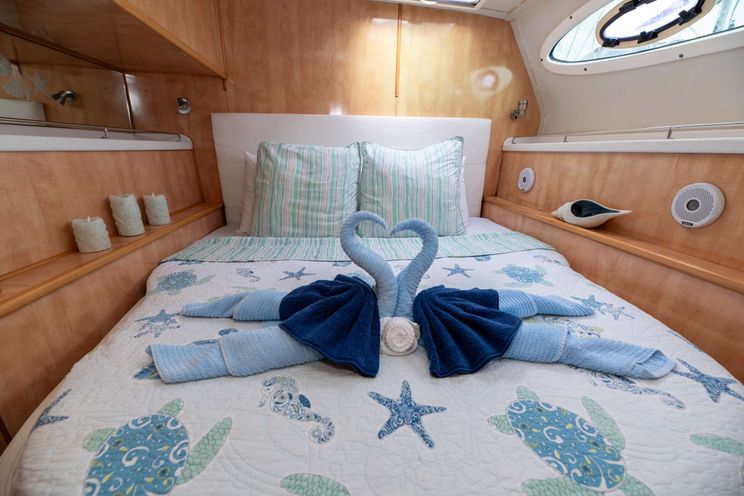 Charter Yacht SUN GODDESS - Royal Cape 53 - 3 Cabins - Tortola - Anegada - Virgin Gorda - BVI - Caribbean