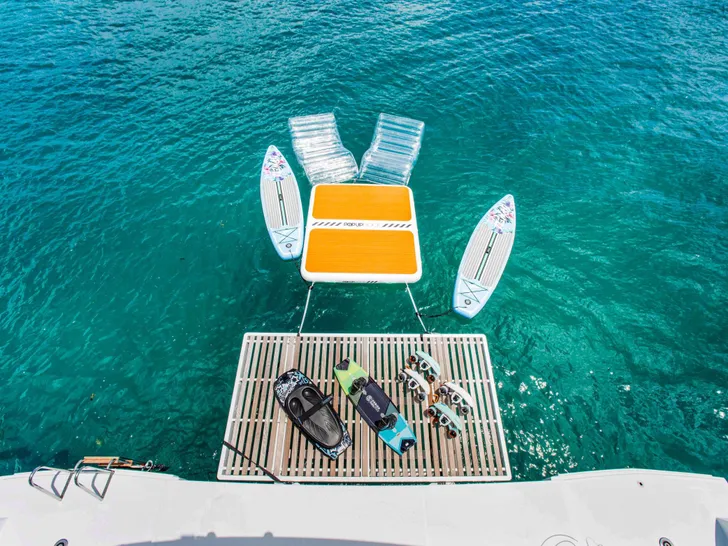 NO INHERITANCE Bali 5.4 - water toys NO INHERITANCE Bali 5.4 - water toys