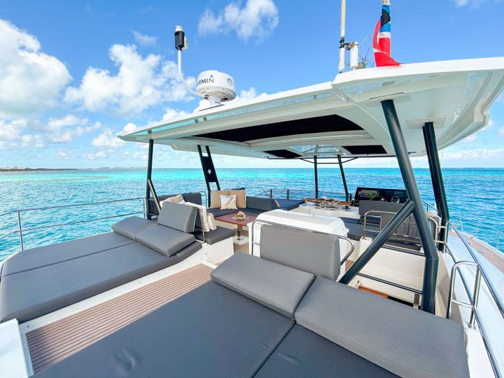 PRINCESS MILA Fountaine Pajot 67 - Flybridge PRINCESS MILA Fountaine Pajot 67 - Flybridge
