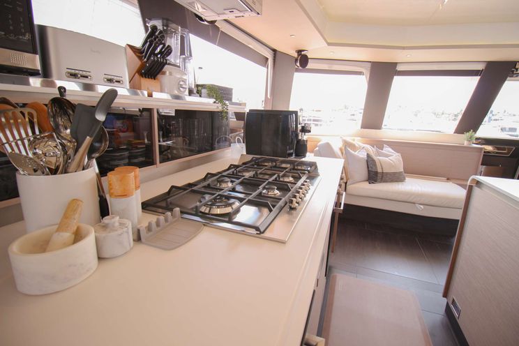 Charter Yacht PRINCESS MILA - Fountaine Pajot 67 - 4 Cabins - Nassau - Exumas - Bahamas