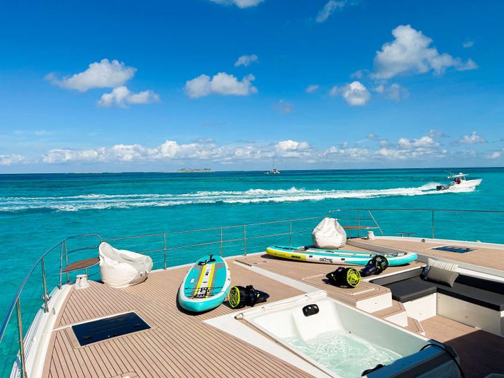 PRINCESS MILA Fountaine Pajot 67 - Bow with Beanbags PRINCESS MILA Fountaine Pajot 67 - Bow with Beanbags