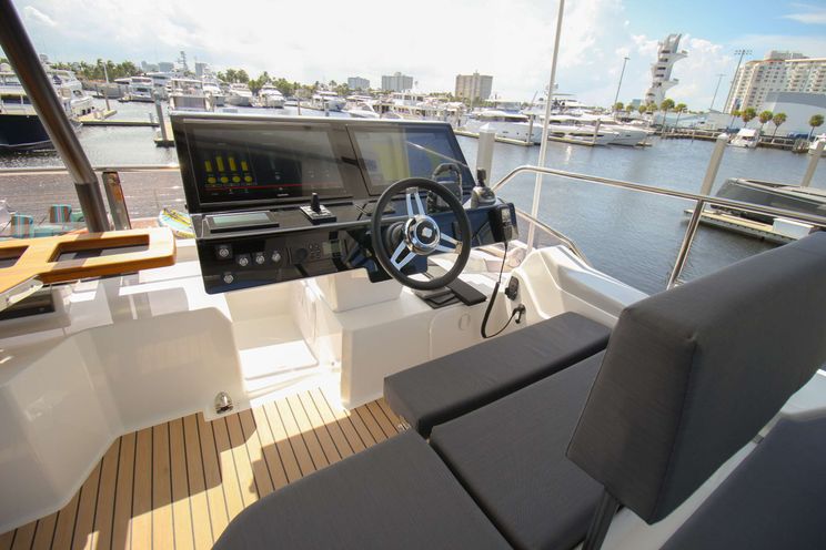 Charter Yacht PRINCESS MILA - Fountaine Pajot 67 - 4 Cabins - Nassau - Exumas - Bahamas