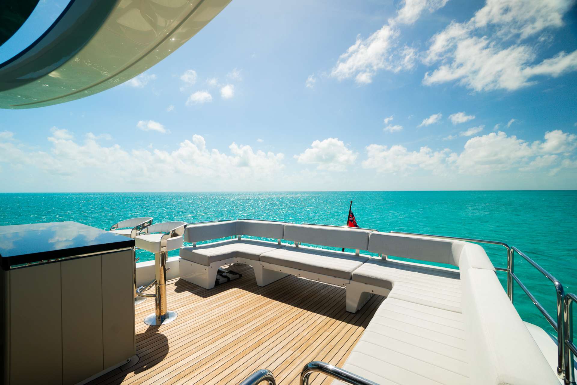 Charter Yacht NORMAN`S T4 - Sirena 68 - 3 Cabins - Nassau - Exumas - Bahamas