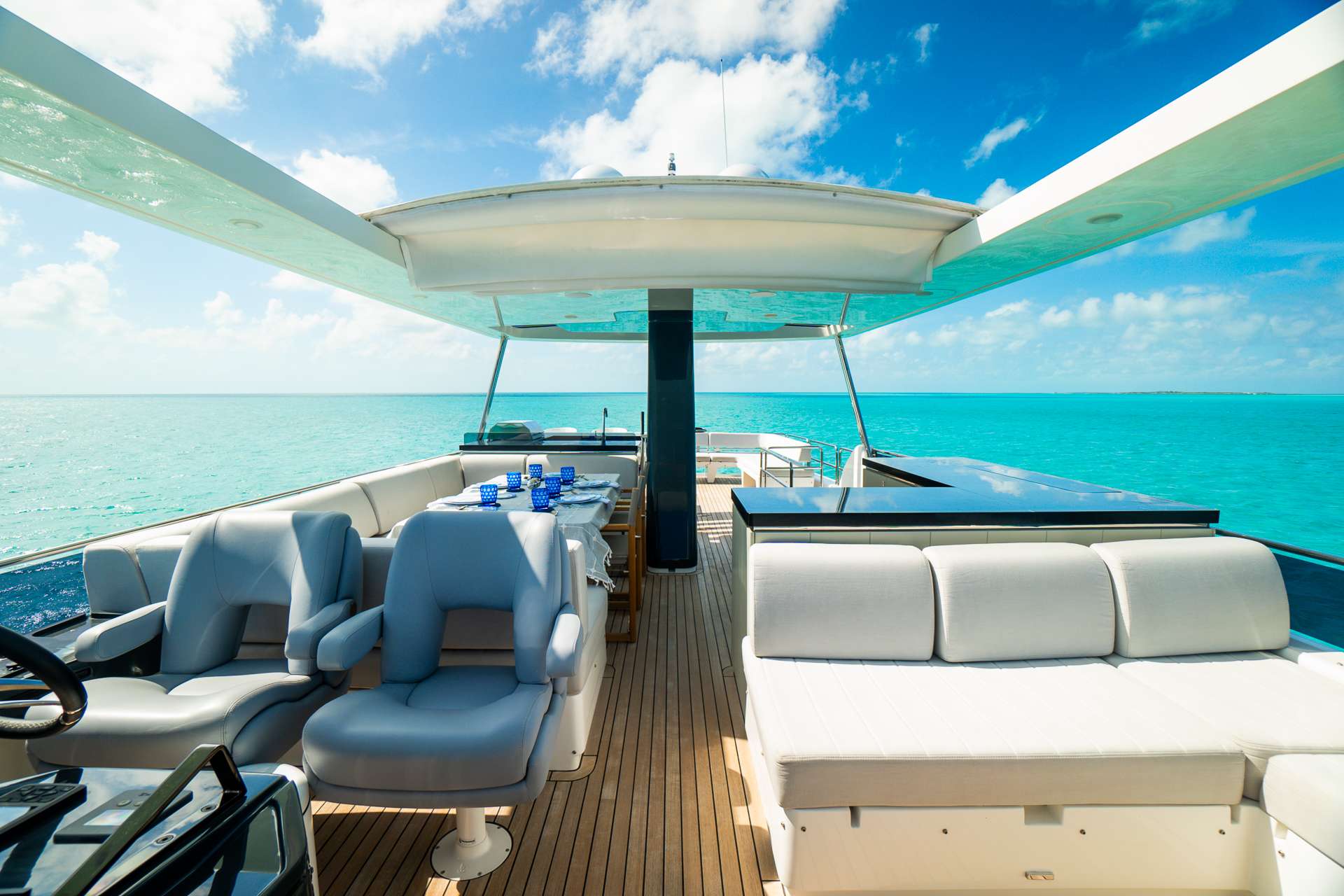 Charter Yacht NORMAN`S T4 - Sirena 68 - 3 Cabins - Nassau - Exumas - Bahamas