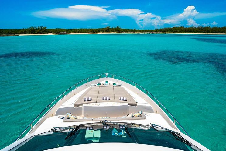 Charter Yacht DADDY`S $ - Sunseeker 75 - 3 Cabins - Nassau - Exumas - Bahamas