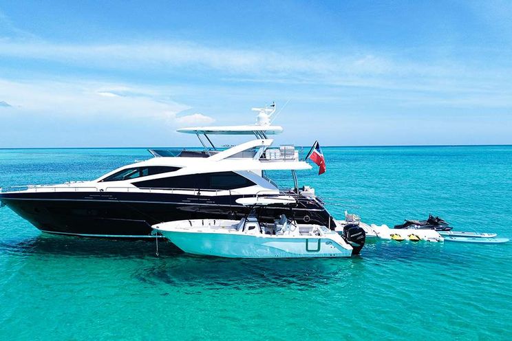 Charter Yacht DADDY`S $ - Sunseeker 75 - 3 Cabins - Nassau - Exumas - Bahamas