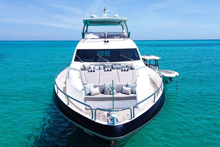 Charter Yacht DADDY`S $ - Sunseeker 75 - 3 Cabins - Nassau - Exumas - Bahamas