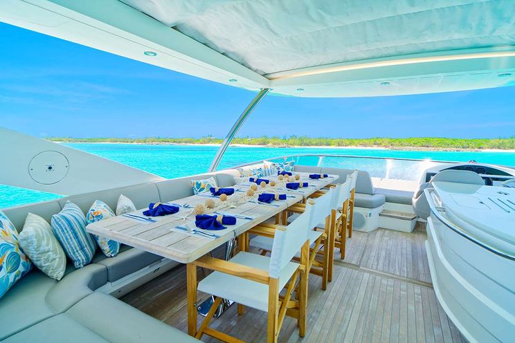 Charter Yacht DADDY`S $ - Sunseeker 75 - 3 Cabins - Nassau - Exumas - Bahamas