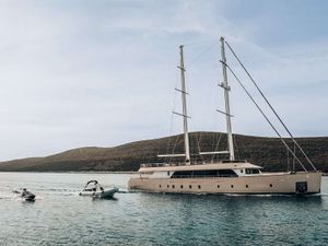 MAXITA - Custom Sailing Yacht 39m - 6 Cabins - Split - Dubrovnik - Hvar - Croatia MAXITA - Custom Sailing Yacht 39m - 6 Cabins - Split - Dubrovnik - Hvar - Croatia