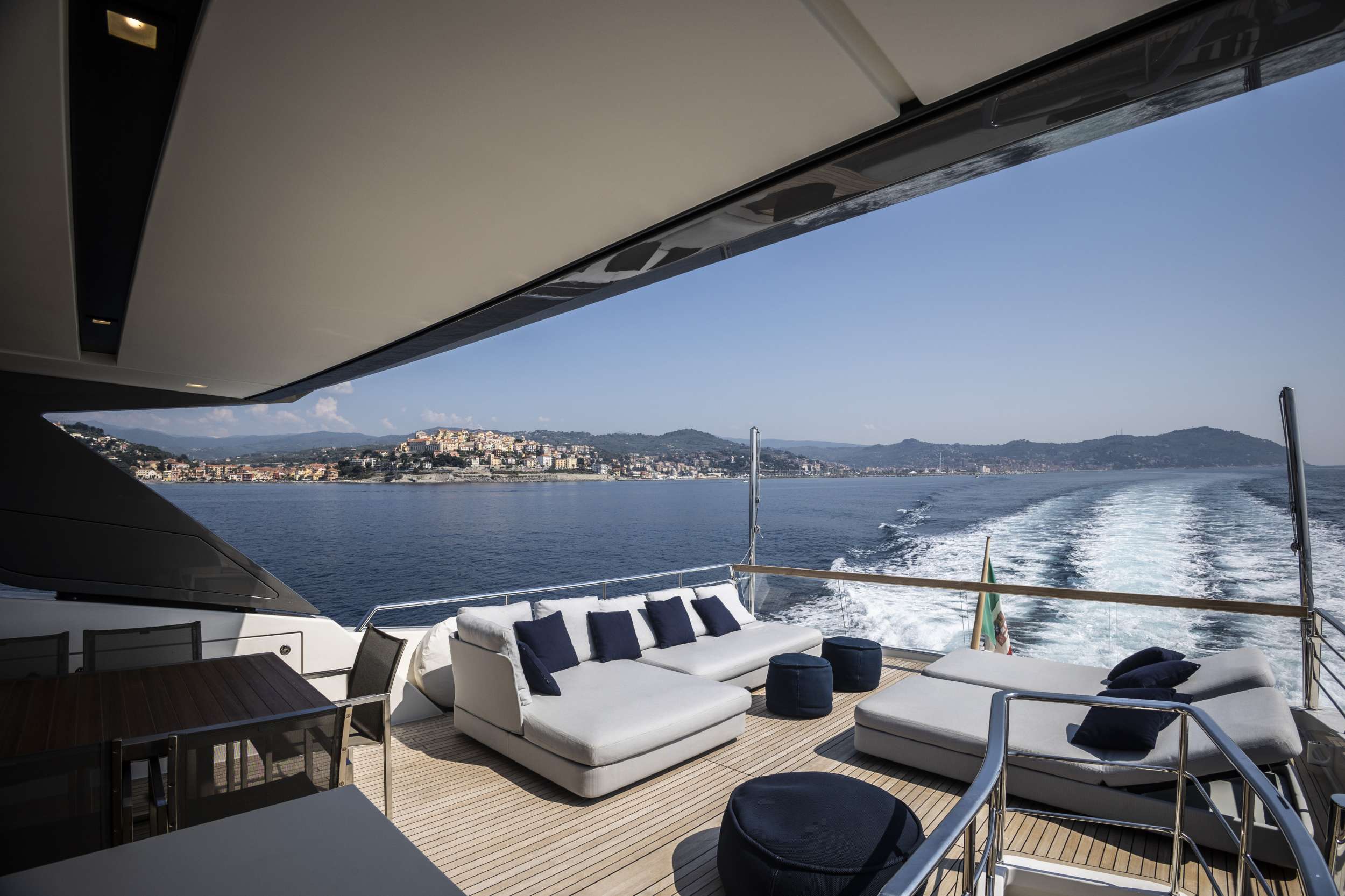 AMAN Sanlorenzo SL96 - sundeck lounge and sunbathing area