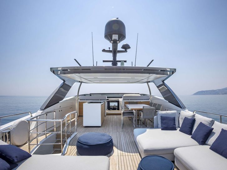 AMAN Sanlorenzo SL96 - sundeck AMAN Sanlorenzo SL96 - sundeck