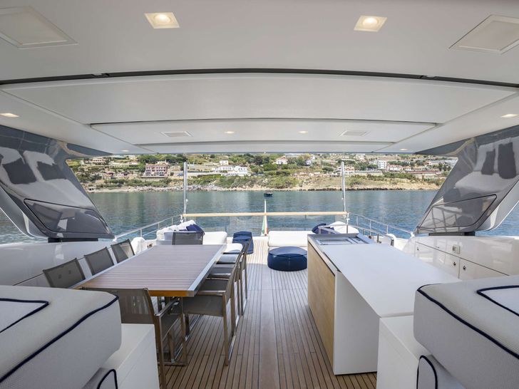 AMAN Sanlorenzo SL96 - sundeck dining area and bar AMAN Sanlorenzo SL96 - sundeck dining area and bar