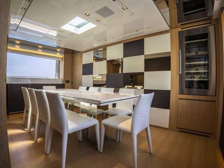 AMAN Sanlorenzo SL96 - saloon dining area AMAN Sanlorenzo SL96 - saloon dining area