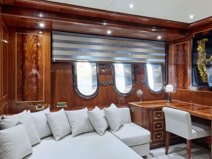 ABILITY Codecasa 41S - office convertible to double cabin ABILITY Codecasa 41S - office convertible to double cabin