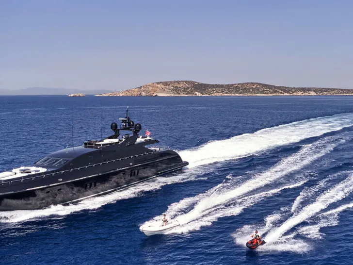 ABILITY Codecasa 41S - cruising with the tender and jet ski ABILITY Codecasa 41S - cruising with the tender and jet ski