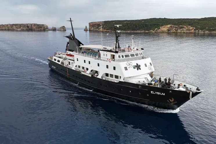 Charter Yacht ELYSIUM - Astillero Na 210 - 24 Cabins - Athens - Mykonos - Paros - Cyclades - Greece