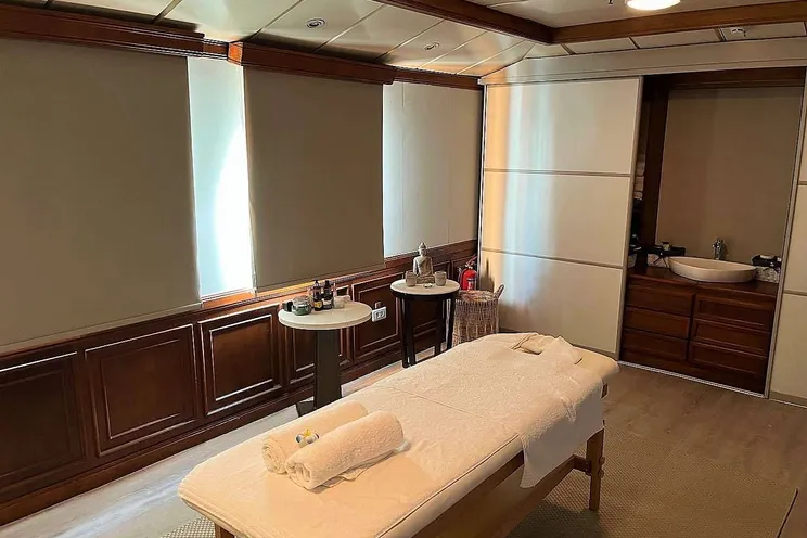 Charter Yacht ELYSIUM - Astillero Na 210 - 24 Cabins - Athens - Mykonos - Paros - Cyclades - Greece