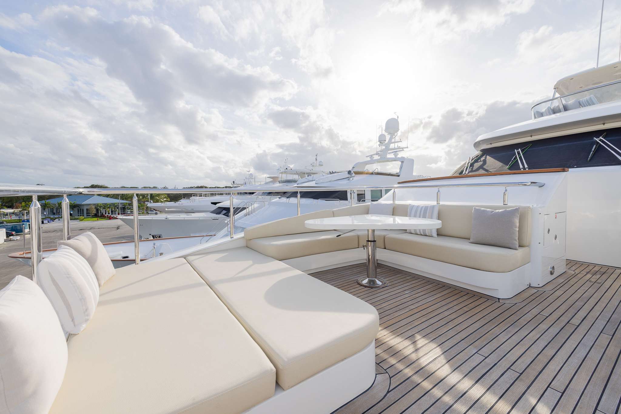 Charter Yacht STAY SALTY - Horizon P130 - 6 Cabins - St Thomas - St John - St Croix - USVI - Caribbean