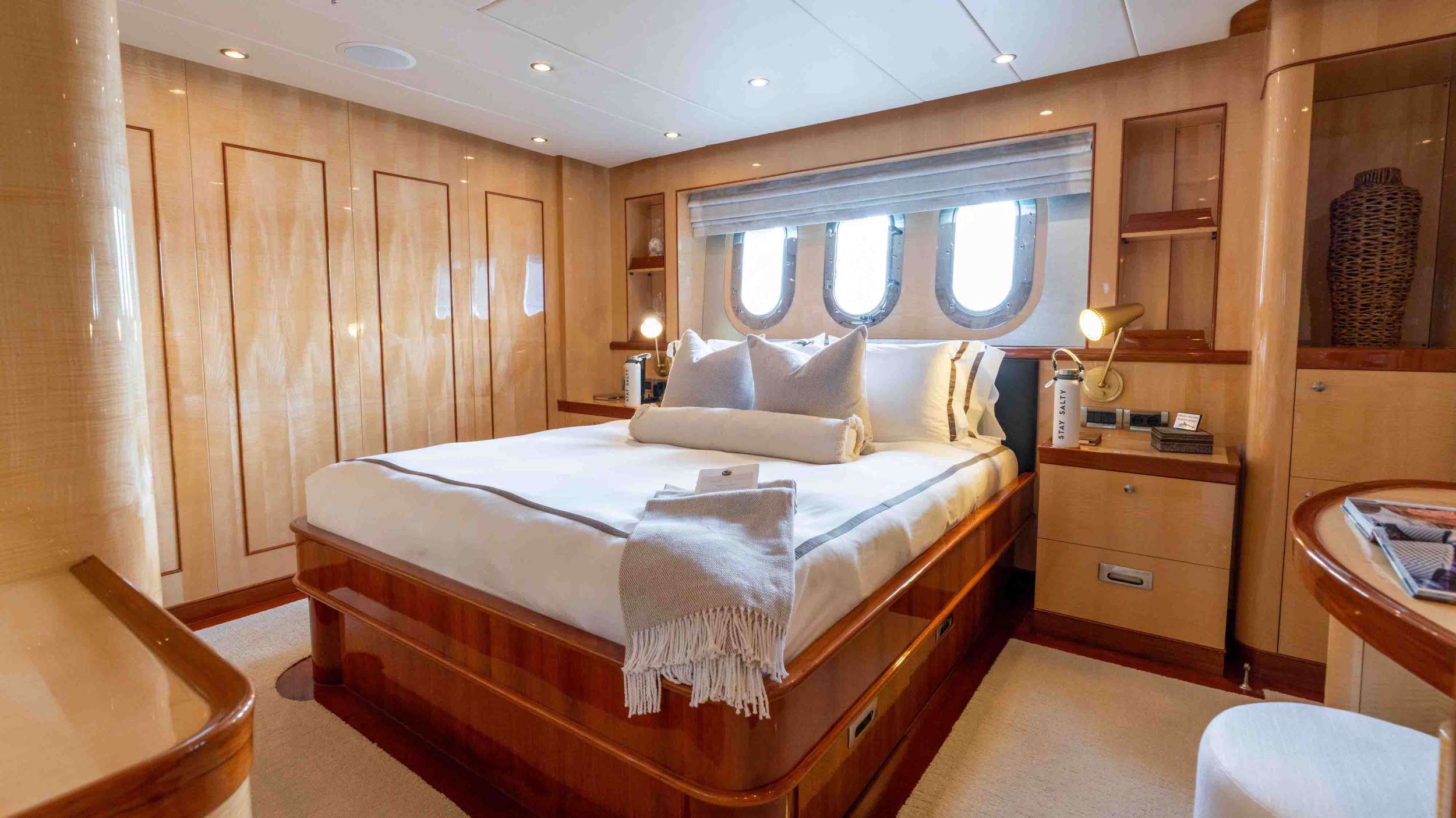 Charter Yacht STAY SALTY - Horizon P130 - 6 Cabins - St Thomas - St John - St Croix - USVI - Caribbean