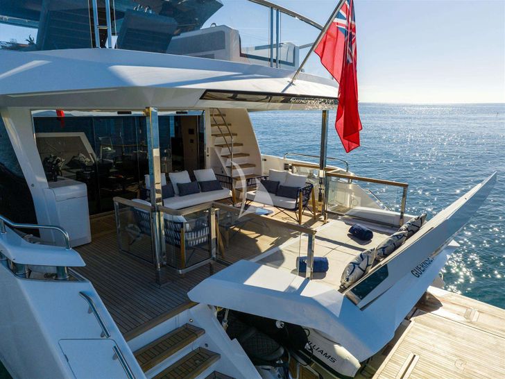 MY SCORPION Sunseeker 100 - aft deck MY SCORPION Sunseeker 100 - aft deck