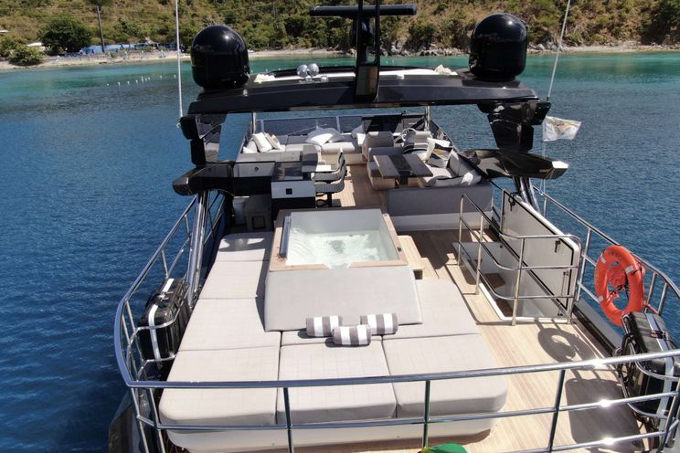 Charter Yacht OMNIA - Pearl 78 - 4 Cabins - Nassau - Bahamas