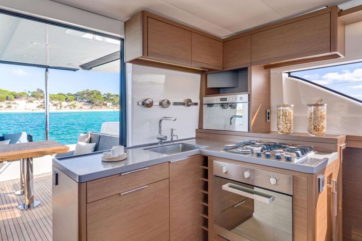 Charter Yacht BUENA VIDA - Lagoon 50 - 5 Cabins - Nassau - Staniel Cay - Exumas - Bahamas