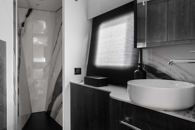 Charter Yacht MOON SHADOW - Moon Yacht 6TY - Tortola - St. Thomas - British Virgin Islands - US Virgin Islands