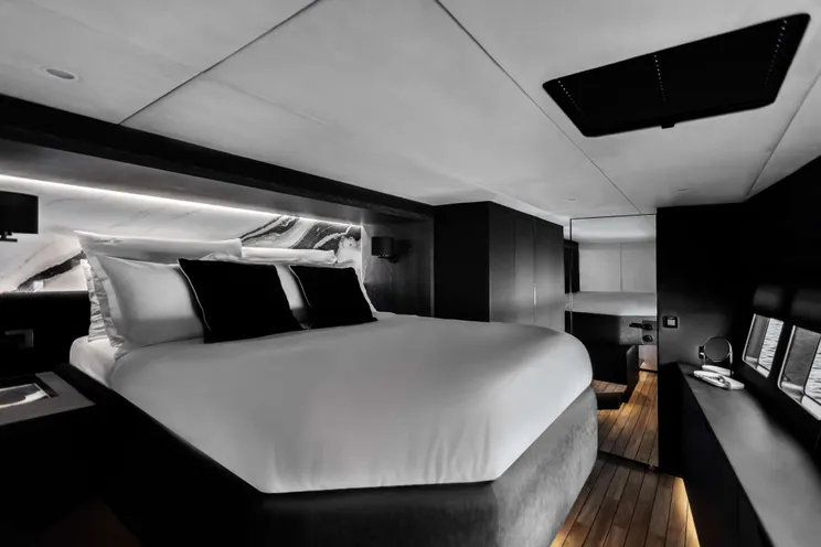 Charter Yacht MOON SHADOW - Moon Yacht 6TY - Tortola - St. Thomas - British Virgin Islands - US Virgin Islands