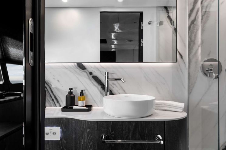 Charter Yacht MOON SHADOW - Moon Yacht 6TY - Tortola - St. Thomas - British Virgin Islands - US Virgin Islands