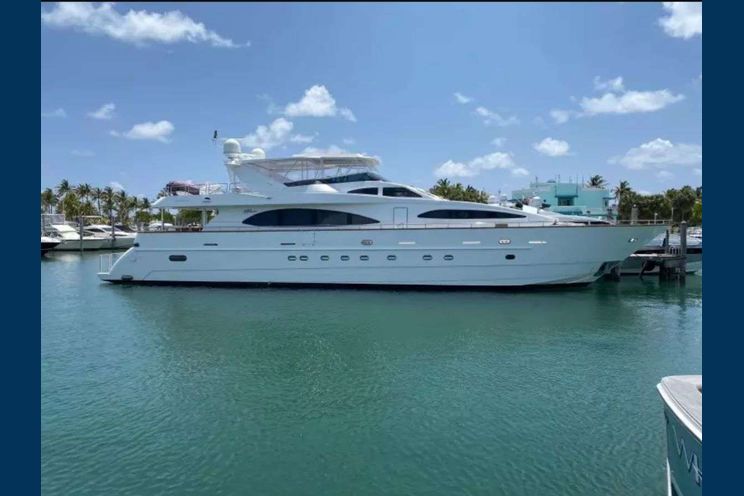 Charter Yacht STEELING TIME - Azimut 100 - Tortola - St. Thomas - US Virgin Islands - British Virgin Islands - Leewards - Windwards - Caribbean