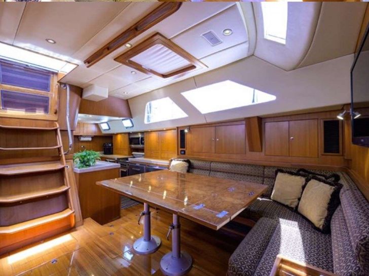 THE ROYAL BLUE - Hylass 70,dining area THE ROYAL BLUE - Hylass 70,dining area