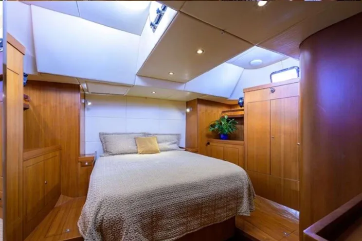 Charter Yacht THE ROYAL BLUE - Hylass 70 - 3 Cabins - St. Thomas - Tortola - US Virgin Islands - British Virgin Islands - Grenadines - Windwards - Leewards - Caribbean