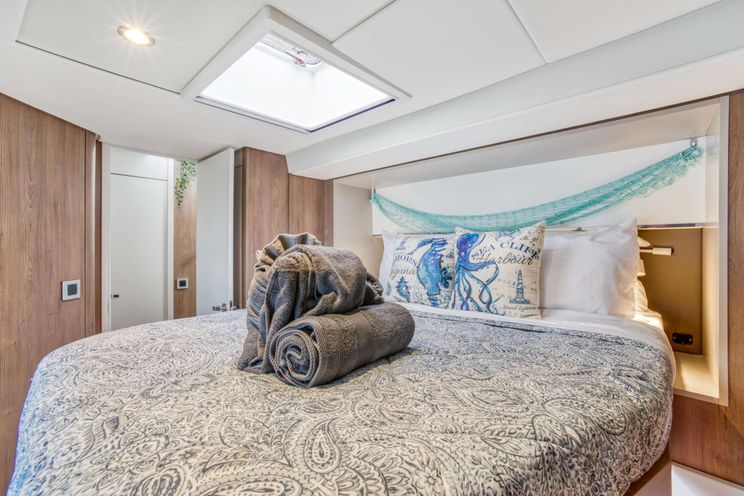 Charter Yacht C SISTERS - Bali 5.4 - 4 Cabins - Tortola - Anegada - Virgin Gorda - BVI - Caribbean