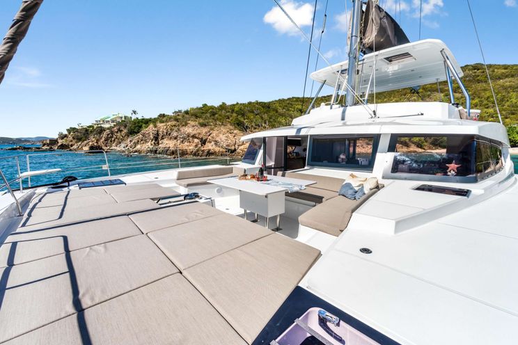 Charter Yacht C SISTERS - Bali 5.4 - 4 Cabins - Tortola - Anegada - Virgin Gorda - BVI - Caribbean