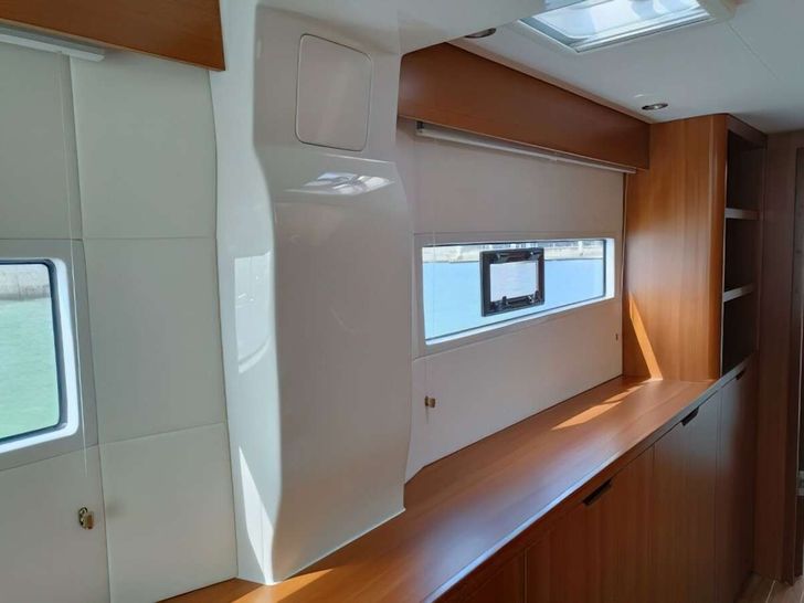SERENITY - Morrelli Mel 50,cabin windows SERENITY - Morrelli Mel 50,cabin windows