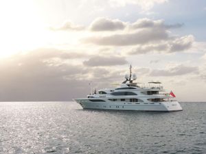 GALAXY - Benetti 56 m - 6 Cabins - Naples - Sicily - Riviera - Corsica - Sardinia - Leewards - Windwards - British Virgin Islands - Caribbean - Bahamas