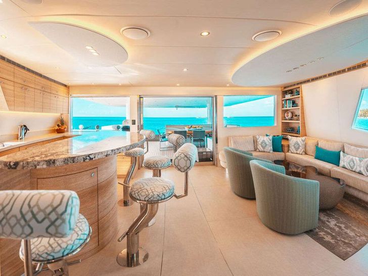 SAMARA - Pachoud 24 m,minibar and saloon SAMARA - Pachoud 24 m,minibar and saloon